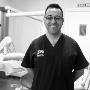 Jesús Martín Implantología/Ortodoncia